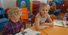 С интересом наблюдаем за действом на сцене Мария Золотарева, MagadanMedia