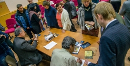 Магаданские поэты презентовали две новые книги стихов Александр Крылов / ИА MagadanMedia