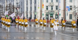 Колонна барабанщиц Александр Крылов, ИА MagadanMedia
