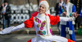 На первое мая с песнями и танцами Александр Крылов, ИА MagadanMedia