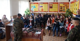 Сотрудники ОМОНа и школьники Виталий Моряков MagadanMedia
