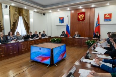 На Колыме рассмотрели эффективность профилактики деструктивного поведения несовершеннолетних Источник