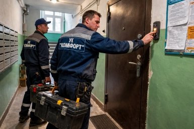 Чем обернется для жильцов нежелание пускать в квартиру мастеров ЖКХ Сгенерировано chat.qwen.ai
