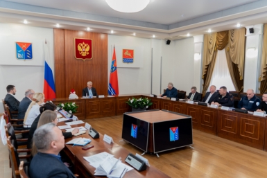 Губернатор Колымы провёл заседание по проведению Фестиваля зимних видов спорта Источник