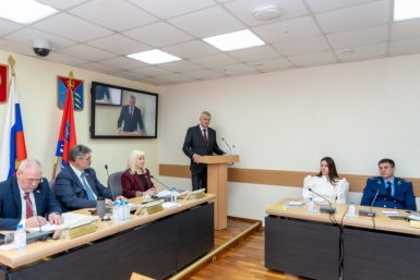 Губернатор Магаданской области представил облдуме отчет о работе в 2025 году Источник