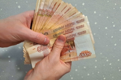 Некоторые пенсионеры получат в мае дополнительные выплаты по 10 тысяч рублей