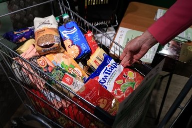 Юрист рассказал, что делать при обнаружении таракана в купленном продукте