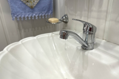 Хватит кормить соседа: как отключить чужой кран из своей квитанции