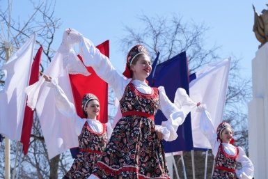 Первомай празднуют в Магадане Дмитрий Андреев