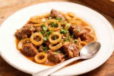 Тушеная говядина "По-летнему": Мясо мягкое, как масло, вкусное и ароматное
