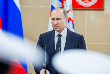 Путин заявил о планах повысить уровень жизни россиян и сократить бедность