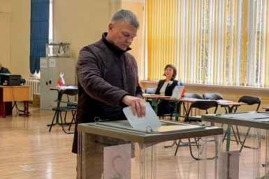 Депутаты Магаданской гордумы приняли участие в голосовании пресс-служба Думы города Магадана