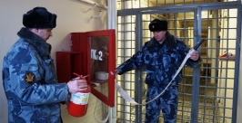Ликвидацию пожара в штрафном изоляторе отработали сотрудники колымского УФСИНа Пресс-служба УФСИН России по Магаданской области