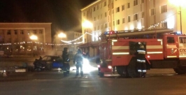 Возгорание автомобиля ликвидировали Магаданские пожарные Пресс-служба ГУ МЧС России по Магаданской области