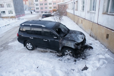 Возгорание внедорожника ликвидировали колымские пожарные Пресс-служба ГУ МЧС России по Магаданской области
