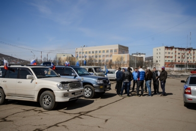 ЛДПР организовали автопробег в честь Дня Победы Евгений Радченко, ИА MagadanMedia