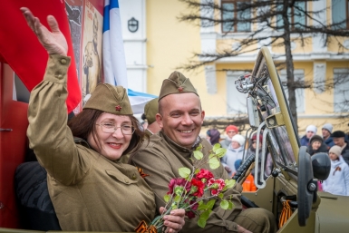 В Магадане прошел парад Победы Александр Крылов, ИА Magadanmedia