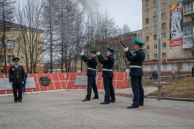 Ружейный салют Александр Крылов, ИА Magadanmedia