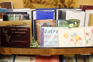 Школьные альбомы Юлия Чухломина, ИА MagadanMedia