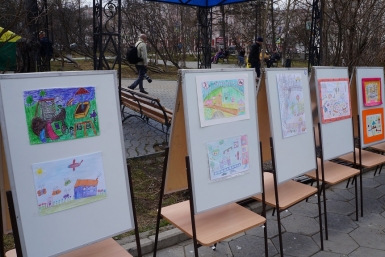 Выставка рисунков Мария Золотарева, MagadanMedia