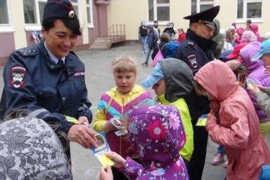 Акция &quotБезопасное лето-2015&quot стартовала на Колыме Пресс-служба УМВД России по Магаданской области