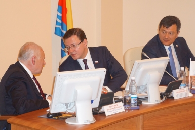 Владимир Печеный, Дмитрий Азаров и Андрей Попов Мария Золотарева, MagadanMedia