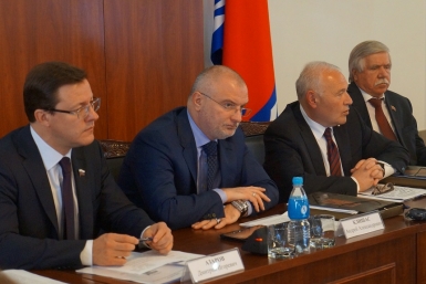 Выездные совещания помогают понять проблематику на местах – сенатор Андрей Клишас Мария Золотарева, MagadanMedia