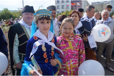Представители национального землячества Мария Золотарева, MagadanMedia