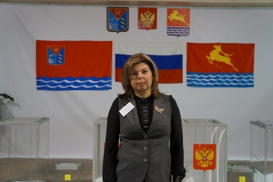 Председатель участковой избирательной комиссии № 1 Лариса Романова Мария Золотарева, MagadanMedia