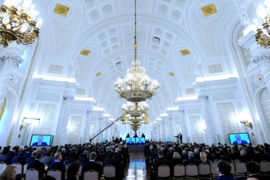 Послание Путина, морозы на взлет, сочинение в зачет и 20 гонщиков – в ТОПе новостей Колымы Пресс-служба Президента России