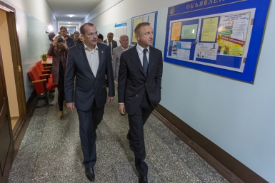 Министр Ливанов осмотрел инфраструктуру СВГУ в Магадане Александр Крылов, ИА MagadanMedia