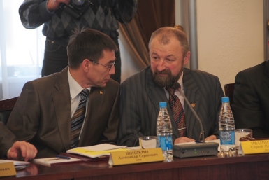 Александр Шишкин и Сергей Иваницкий Из архива Магаданского ОК КПРФ