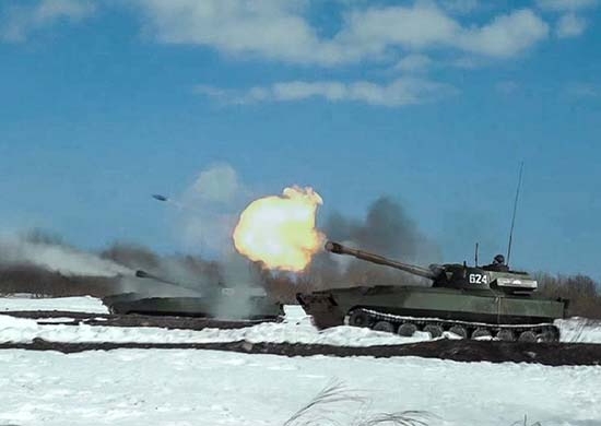 Единственная дорога для снабжения ВСУ в Артемовске находится под огнем артилеррии Пресс-служба Восточного военного округа