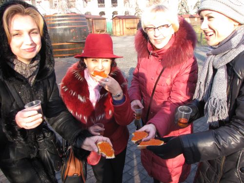 Новогодняя встреча магаданцев в Киеве, Фото с места события из других источников