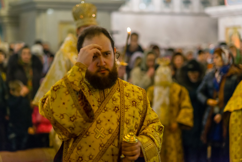 Рождественское богослужение в главном храме Колымы, Фото с места события собственное