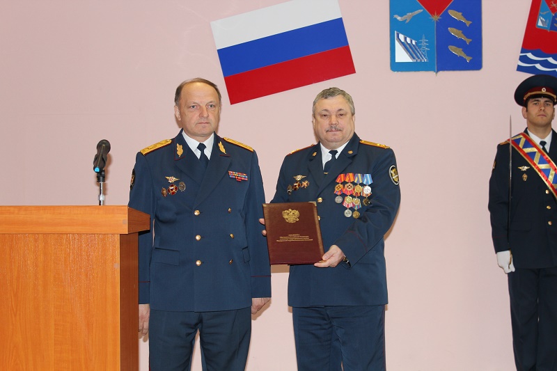 Знамена ФСИН были учреждены Указом Президента России в 2010 году, Фото с места события из других источников
