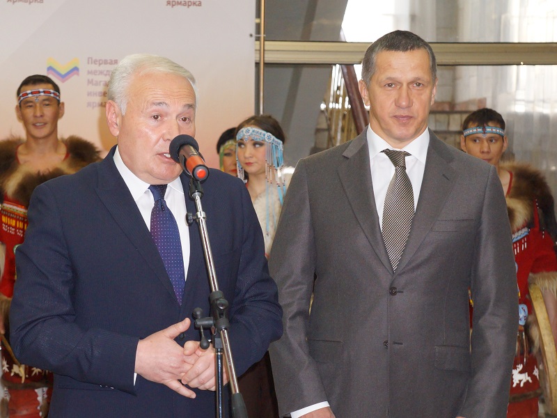 Юрий Трутнев и Владимир Печеный, Фото с места события собственное