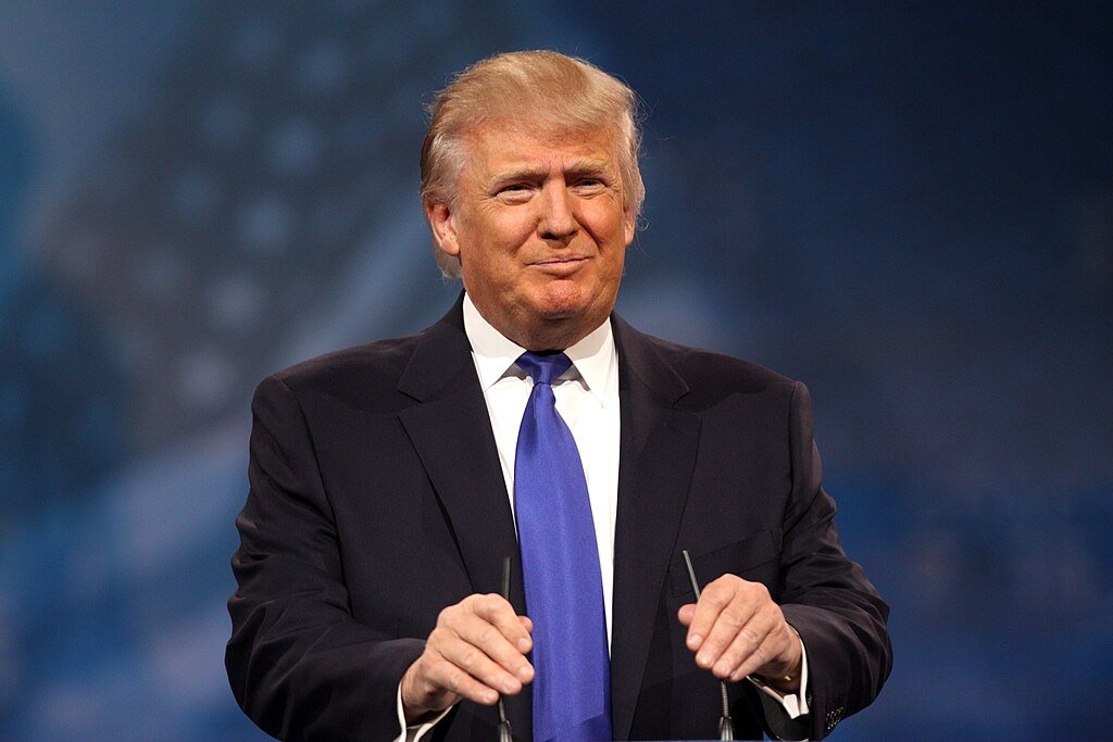 Трамп испугался слишком высоких потерь при захвате острова Харк commons.wikimedia.org