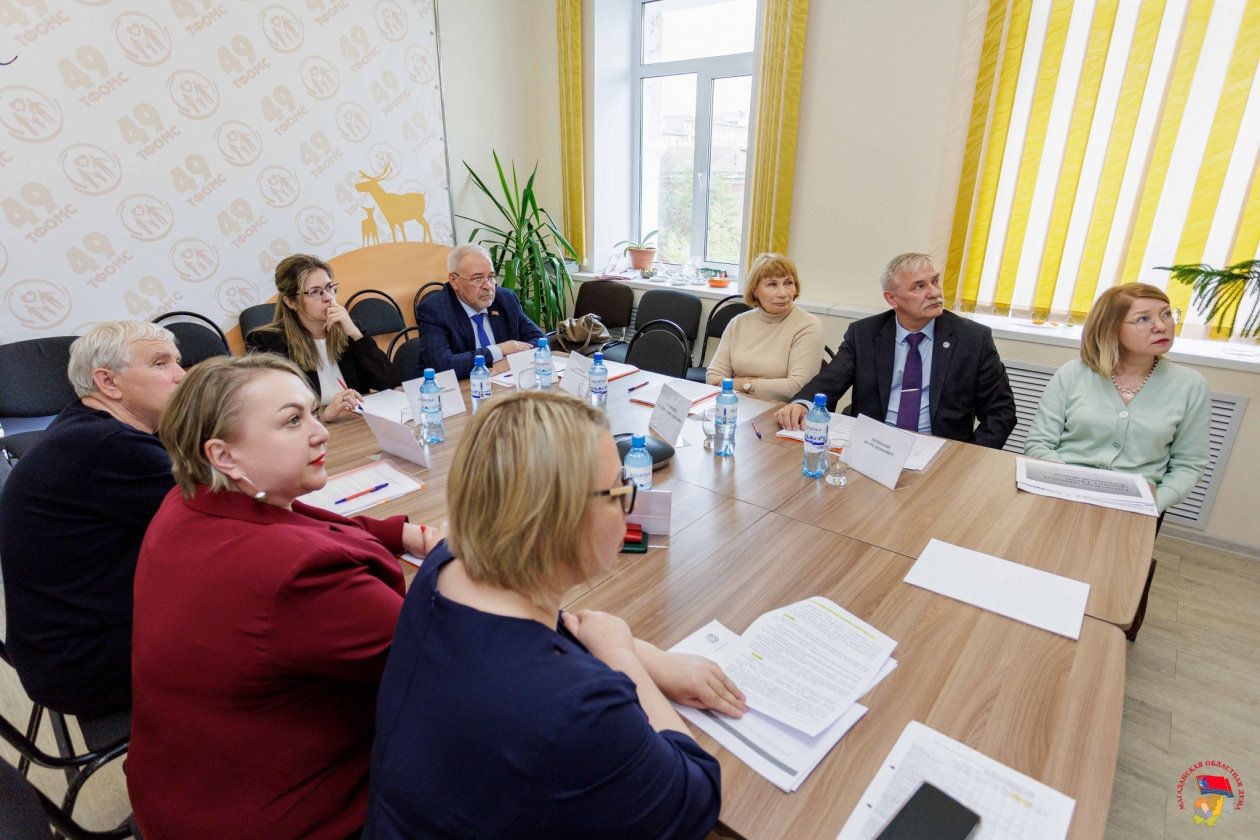 В Магадане прошло заседание ФОМС Магаданской области Источник