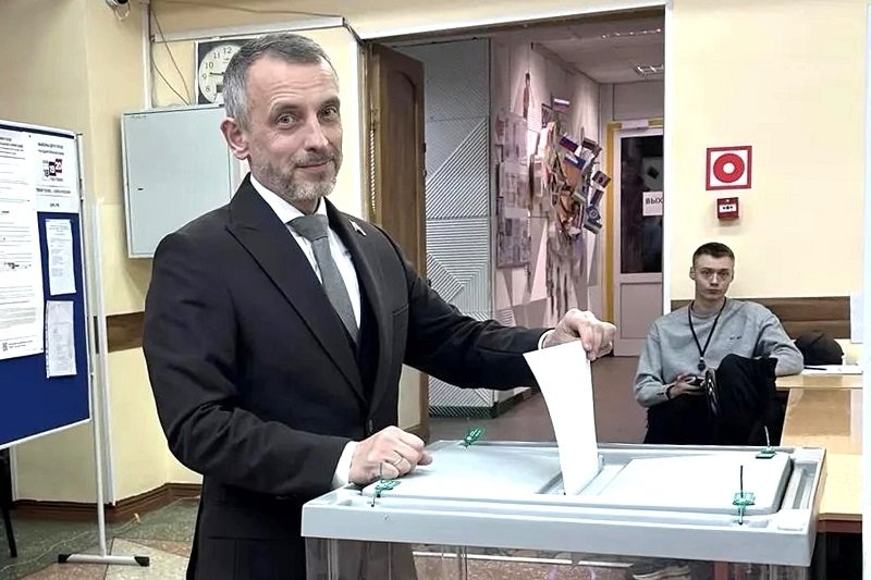 Дмитрий Шаповалов