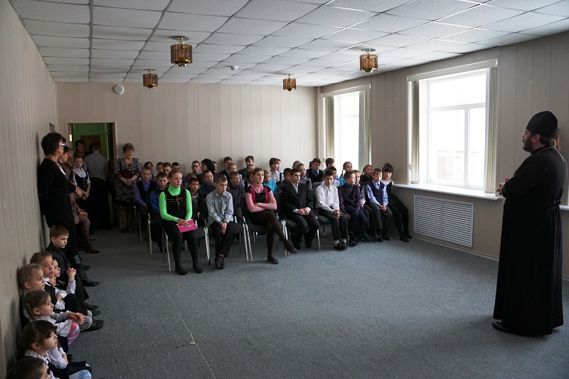 Соглашение о сотрудничестве заключили УФСИН, епархия и школа-интернат в Магадане, Фото с места события из других источников