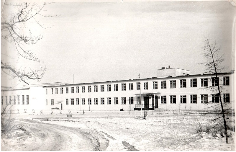 Новая школа, 1974 год, Фото с места события из других источников
