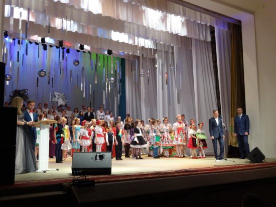 Гала-концерт 12-го конкурса эстрадной песни и танца, Фото с места события из других источников