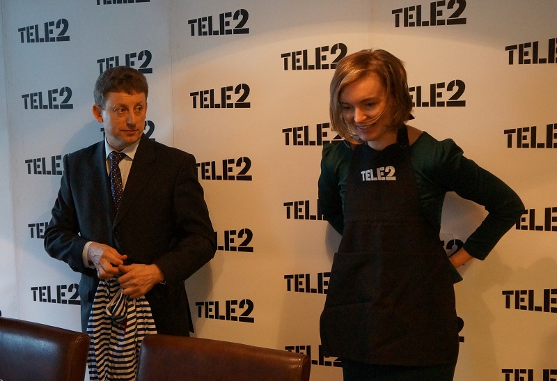 Примерка фартуков Теlе2, Фото с места события собственное