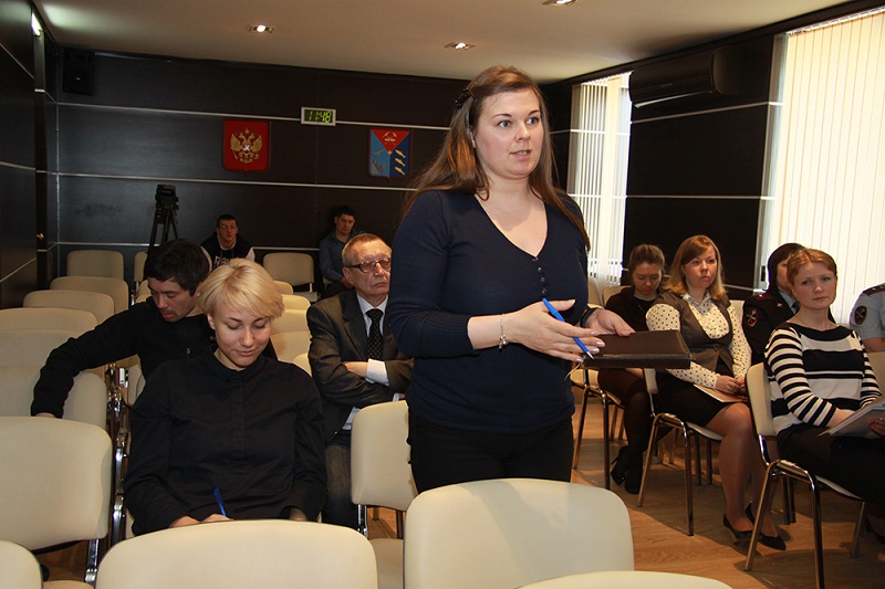 Пресс-конференция по итогам работы за первый квартал 2015 года, Фото с места события из других источников