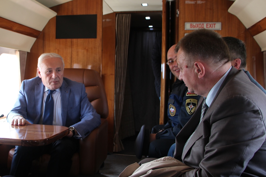 Задымленную магаданскую свалку осмотрели с воздуха местные власти