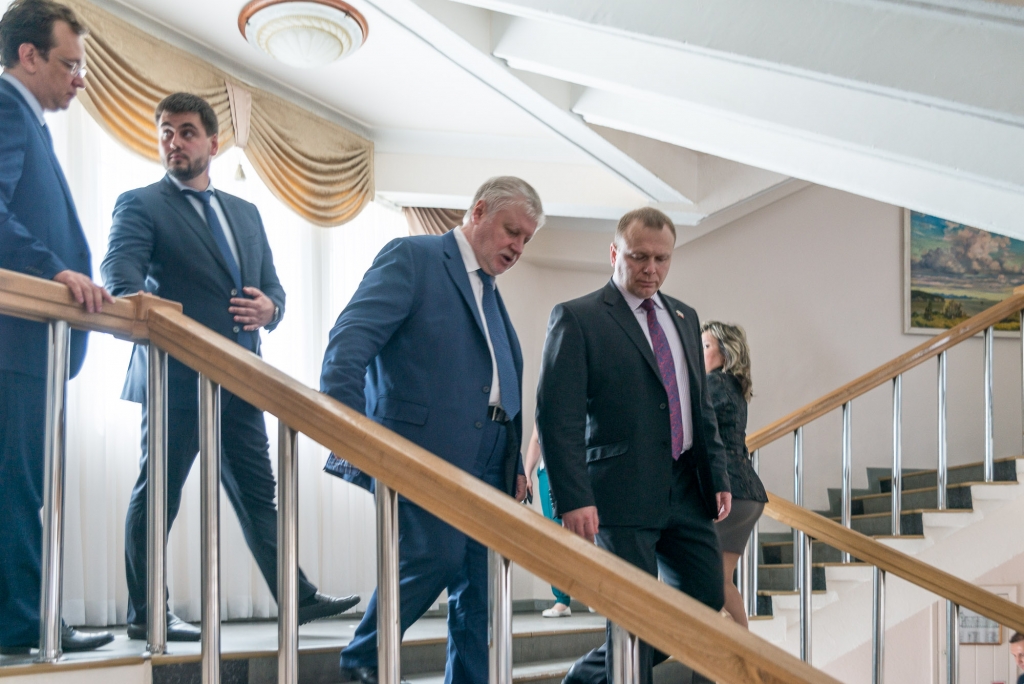 Сергей Миронов отметил, что Колыма обладает своей спецификой, связанной с золотодобычей и рыбной промышленностью
