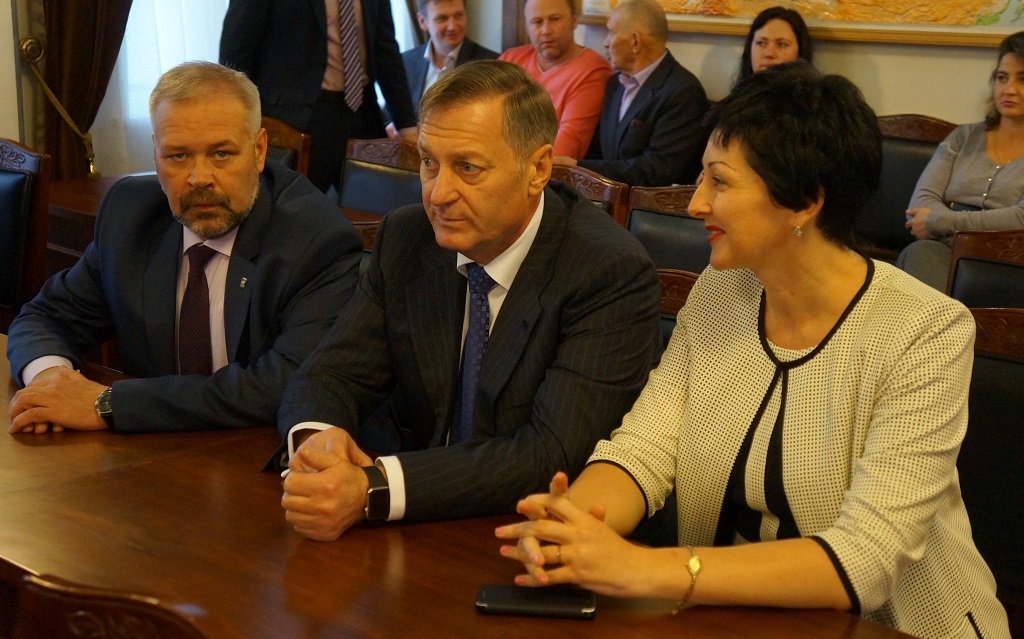 Михаил Котов, Оксана Бондарь