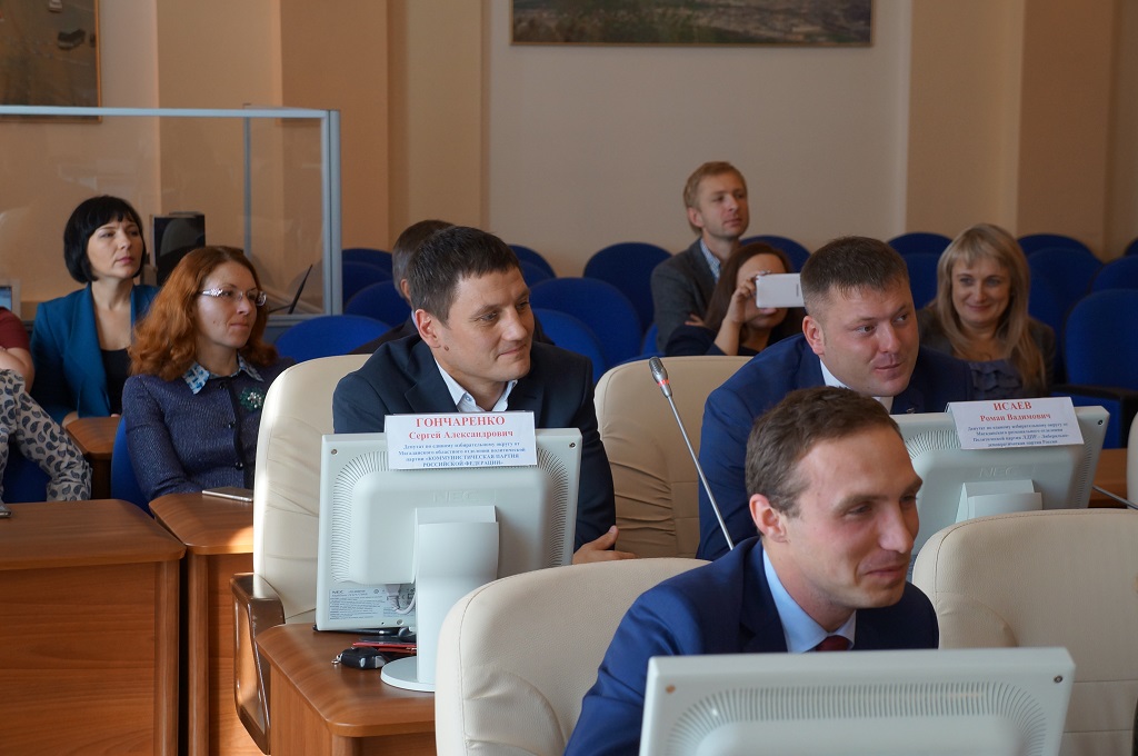 Первое заседание городской Думы VI созыва прошло в Магадане