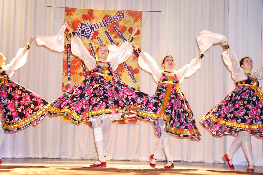 Танцевальный коллектив Folk Stail